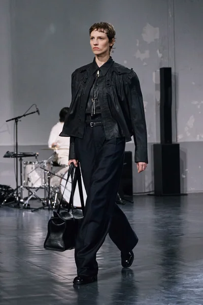 Look 51